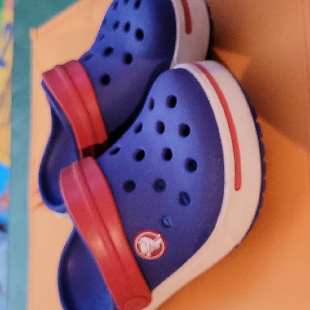 Toddler size 8/9 CROCS